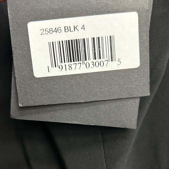 Mac Duggal 25846 NWT PLUNGE NECK HIGH SLIT GOWN - Picture 11 of 11